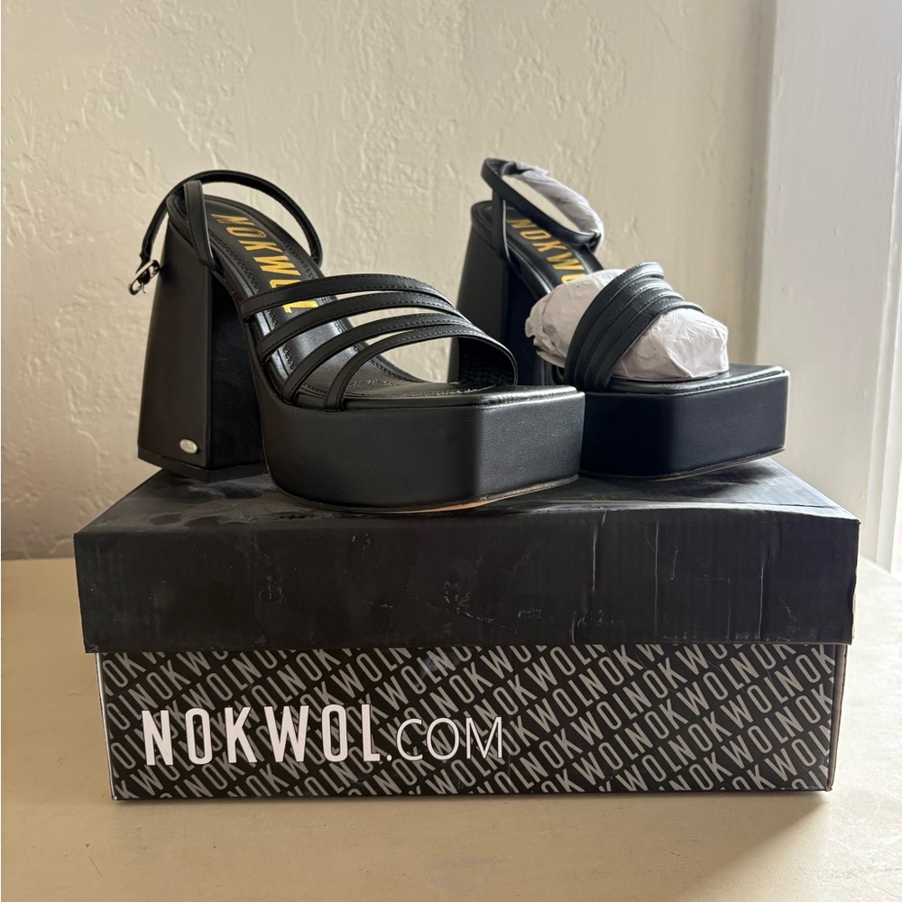 NOKWOL Platform Heels NIB